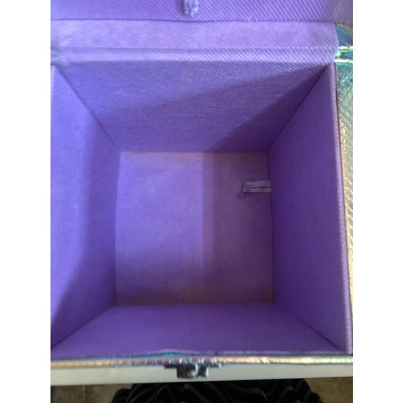 ONE OF A KIND HANDBAG, PURPLE, AND COLORFUL SIDES. - Picture 6 of 8